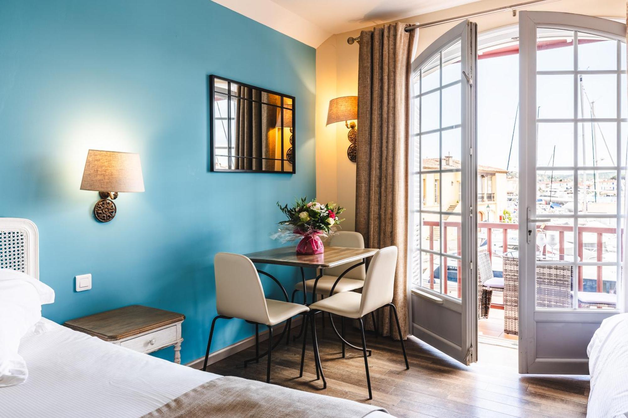 Le Suffren Hotel Grimaud Bagian luar foto