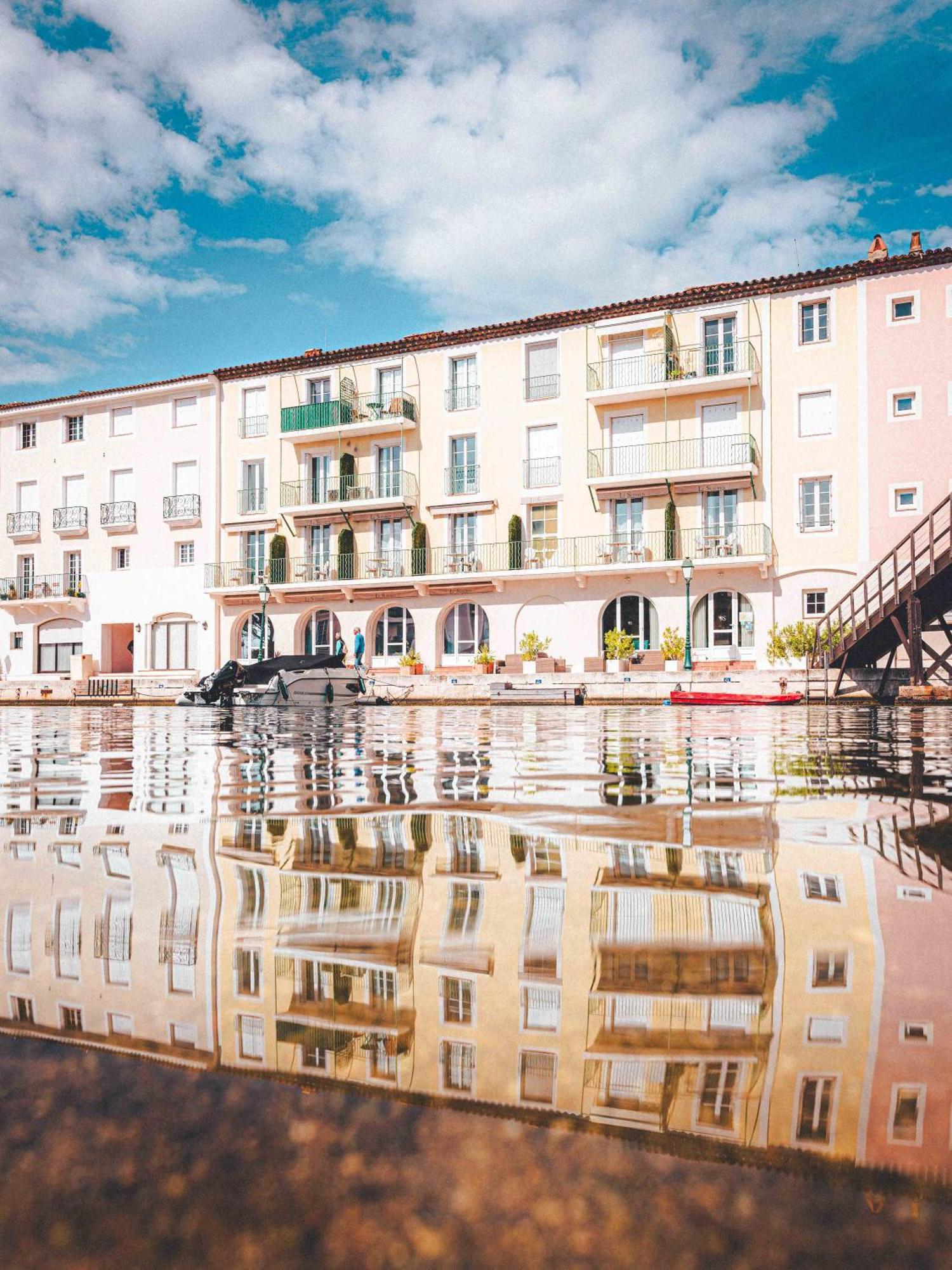 Le Suffren Hotel Grimaud Bagian luar foto