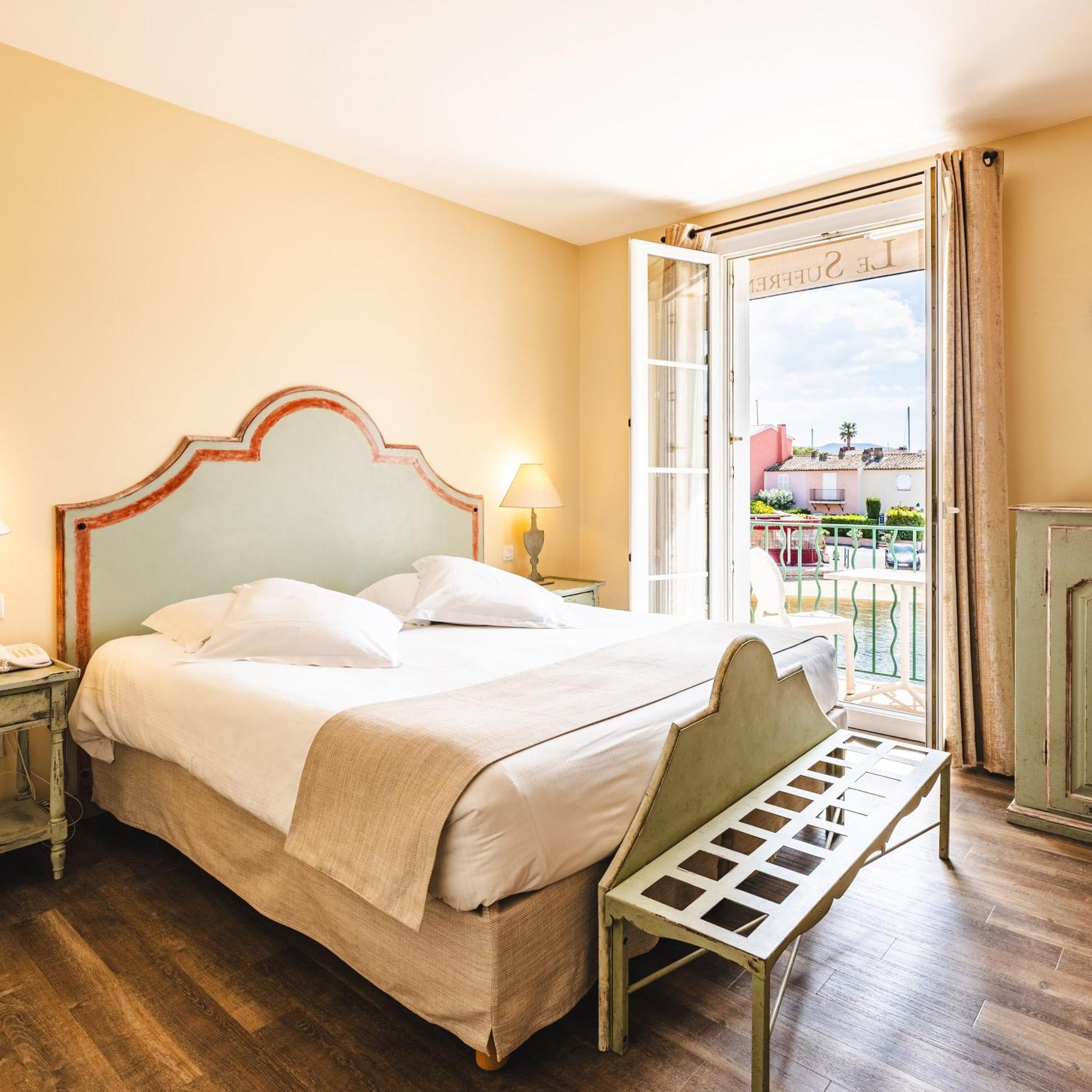 Le Suffren Hotel Grimaud Bagian luar foto