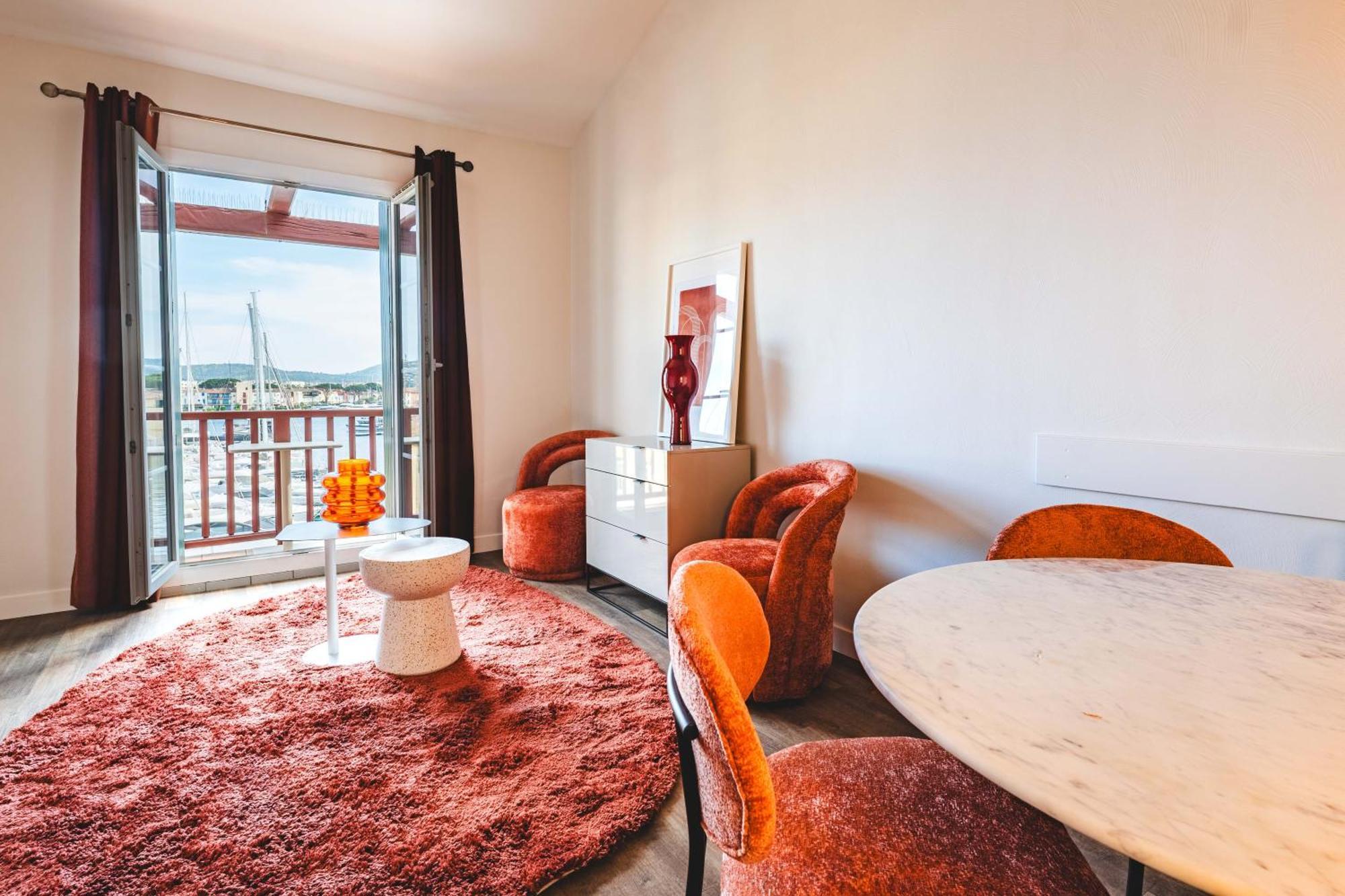 Le Suffren Hotel Grimaud Bagian luar foto